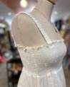 Top smocké blanc à broderie anglaise fleurie