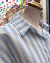 Chemisier rayé bleu ciel à broderie esprit summer