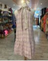 Robe courte à carreaux pastel et encolure américaine