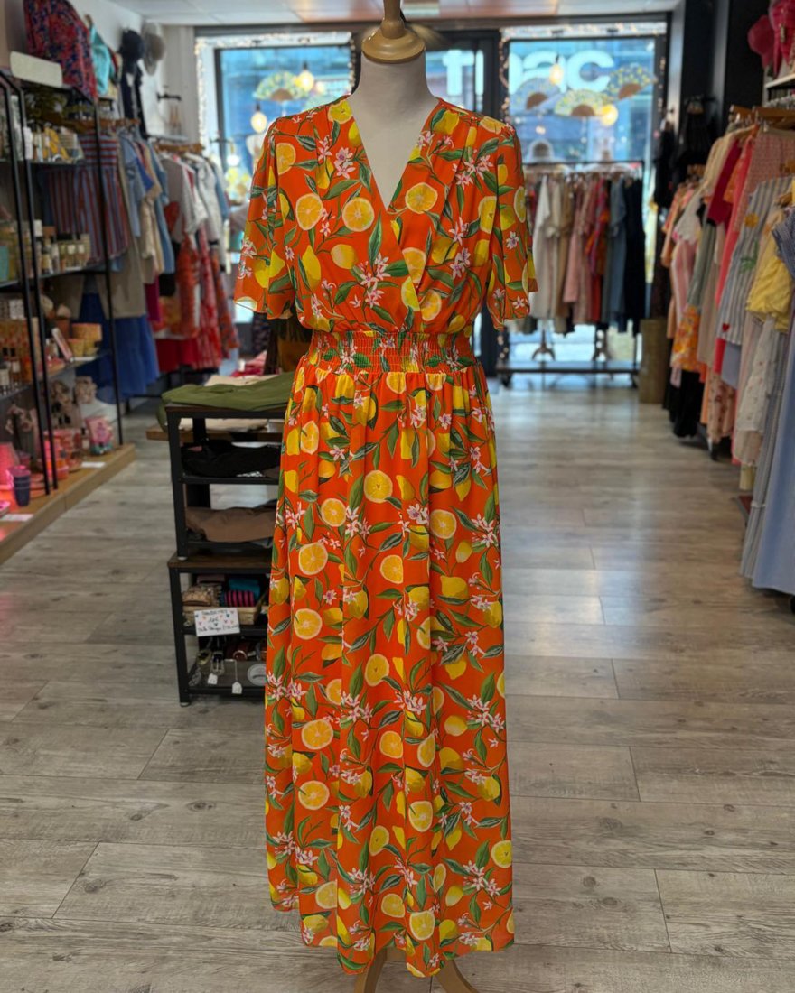 Longue robe orange à imprimé agrumes