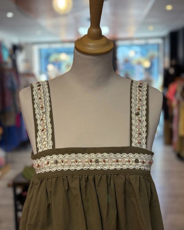Robe longue kaki à bretelles