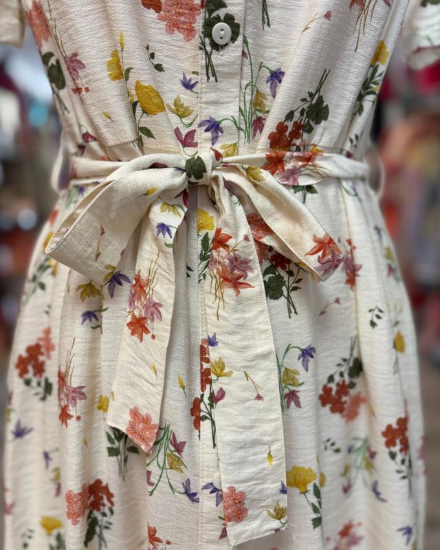 Longue robe chemise à imprimé floral