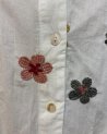 Chemisier blanc aux broderies automnales