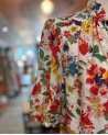 Blouse fluide à motif fleuri multicolore