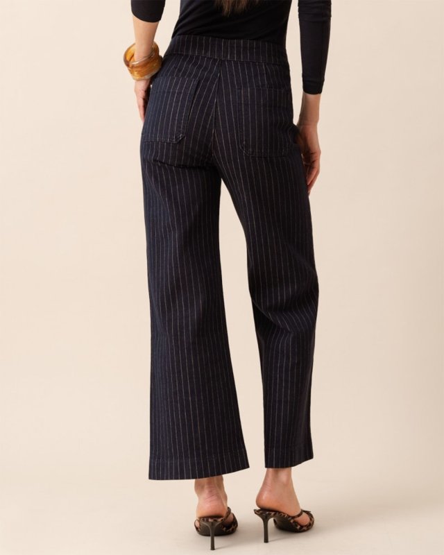 Jean large Victoire en denim brut et fines rayures