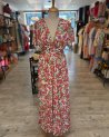 Longue robe écrue à motif fleuri