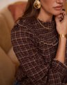 Blouse à carreaux bordeaux et grand col smocké