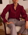 Chemise en velours bordeaux à col montant