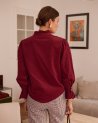 Chemise en velours bordeaux à col montant