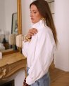 Chemise classique blanche à col montant plissé