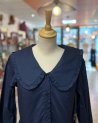 Blouse à basque bleu marine et grand col