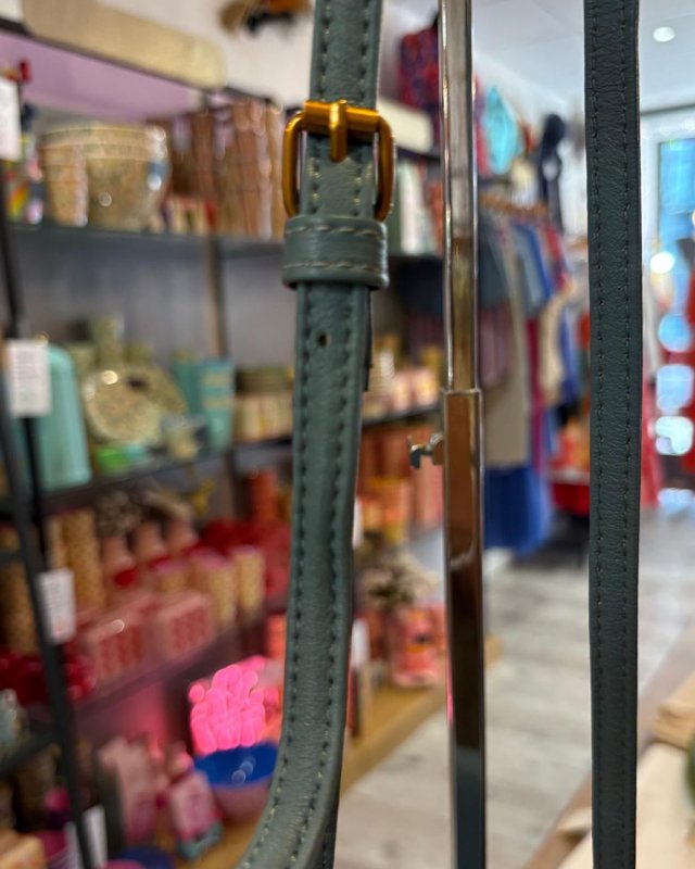 Pochette bandoulière pour téléphone en cuir lisse