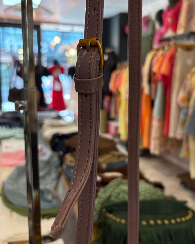 Pochette bandoulière pour téléphone en cuir lisse