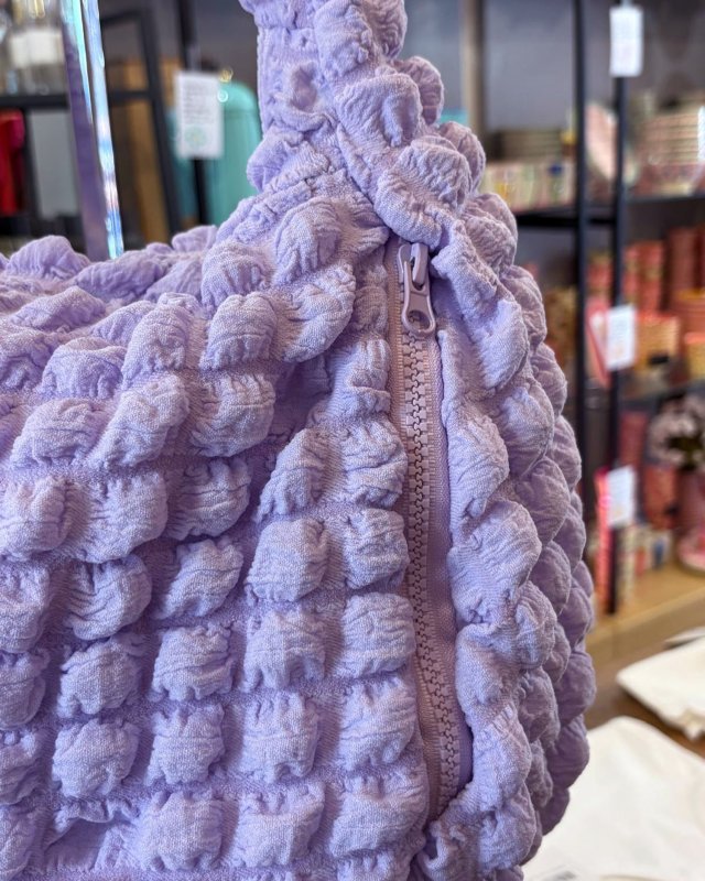 Grand sac fourre tout en tissu gaufré