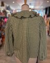 Blouse en vichy kaki et écru avec des volants